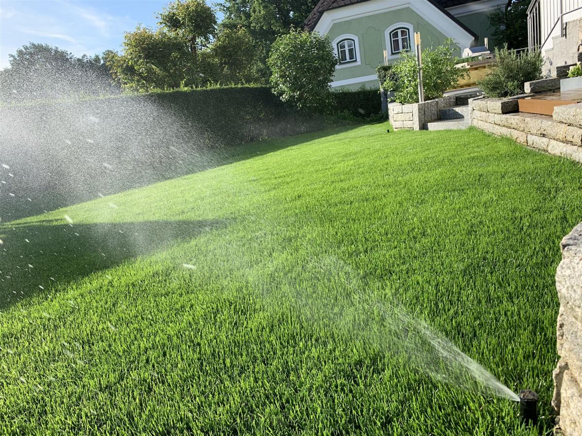 Gartenbwässerung mit Versenkregner